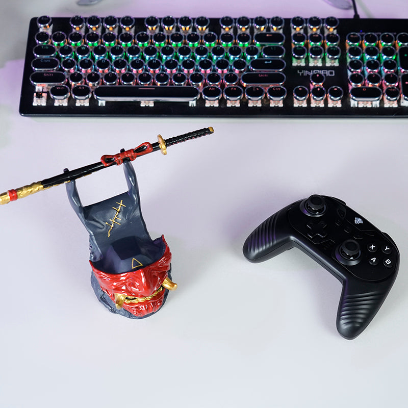 Oni Mask Controller Stand – Resin Gaming Desk Holder